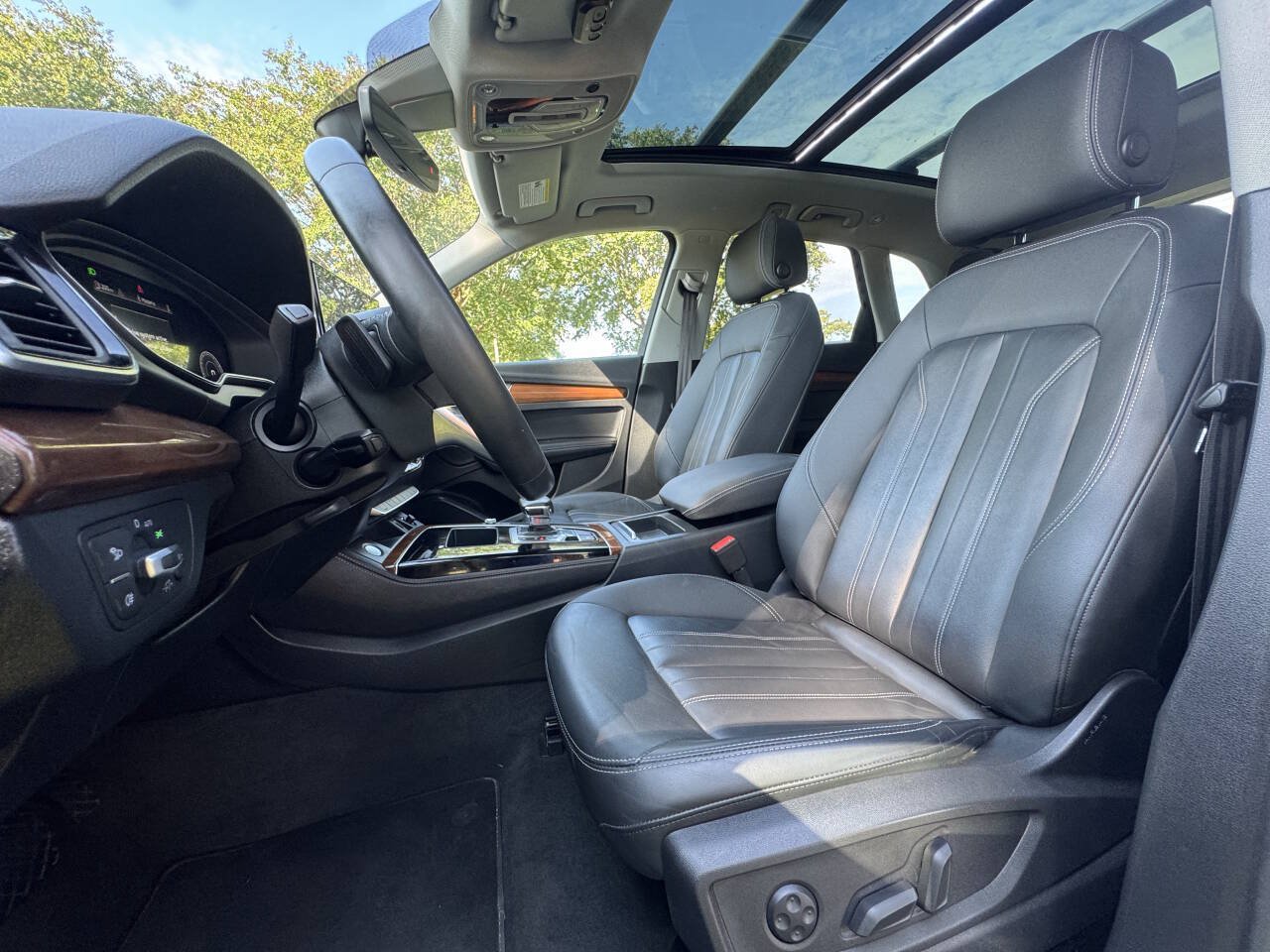 Used 2022 Audi Q5 2.0T Premium Plus AWD/4WD image 14