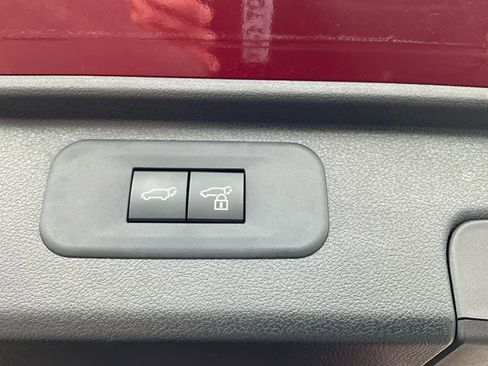 Used 2025 Toyota Grand Highlander AWD Hybrid image 29