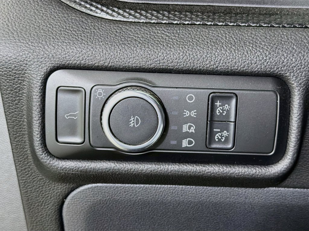 Used 2024 Ford Explorer ST w/ Equipment Group 401A AWD/4WD image 13