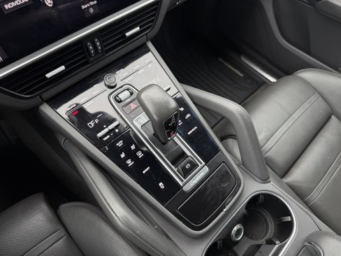 Used 2019 Porsche Cayenne AWD/4WD image 27