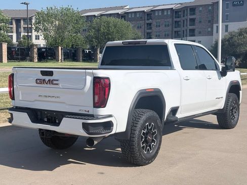 Used 2022 GMC Sierra 2500 AT4 w/ Gooseneck/5TH Wheel Package AWD/4WD image 4