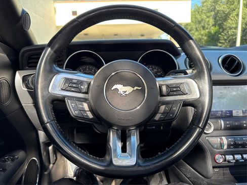 Used 2020 Ford Mustang Premium image 15
