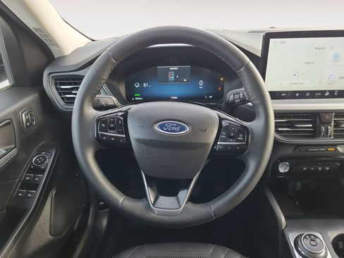 Used 2023 Ford Escape Platinum w/ Premium Technology Package image 12