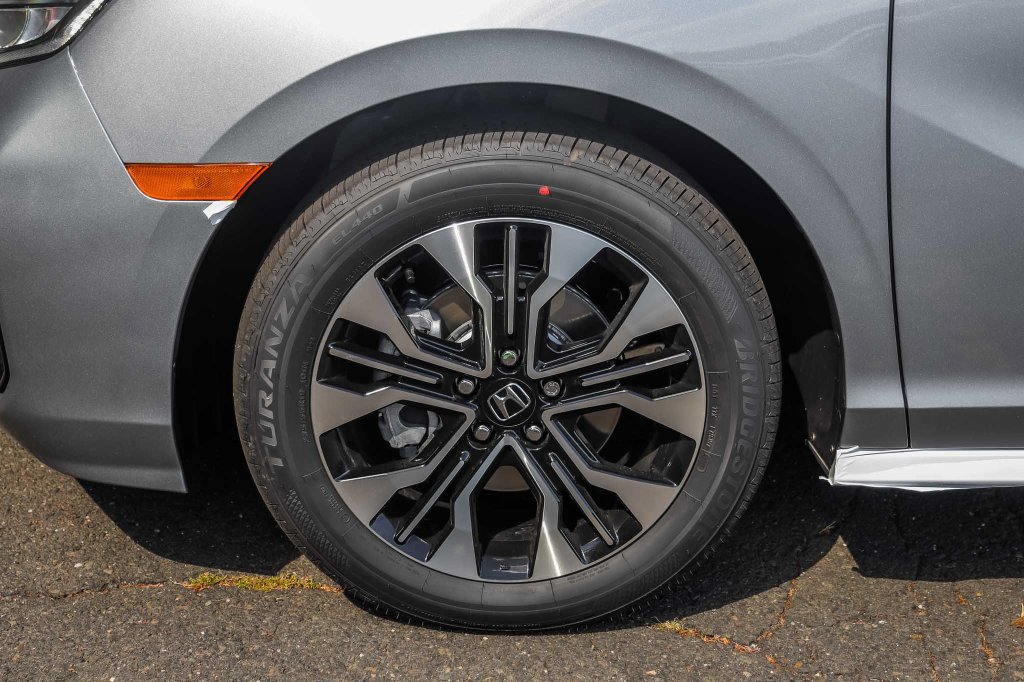 New 2026 Honda Odyssey Elite image 8
