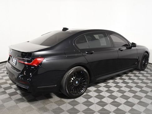 Used 2020 BMW M760i xDrive w/ Luxury Rear Seating Package AWD/4WD image 7