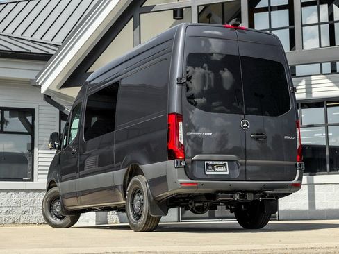 New 2025 Mercedes-Benz Sprinter 2500 image 2