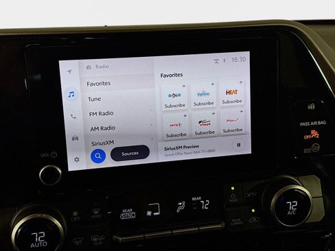 Used 2023 Toyota Highlander LE image 15