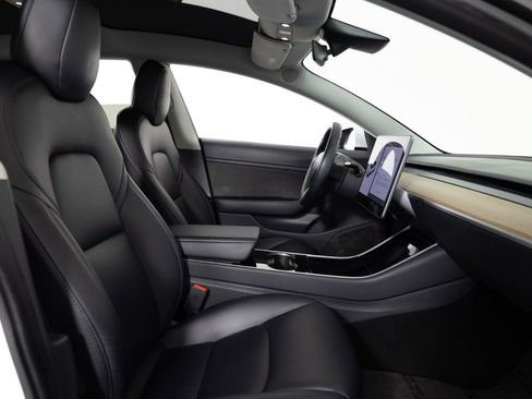 Used 2018 Tesla Model 3 Long Range RWD image 27