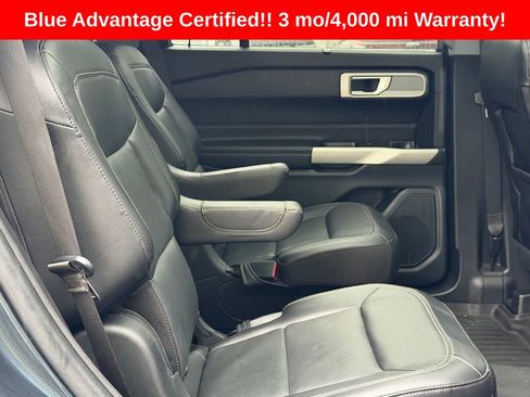 Used 2022 Ford Explorer Limited w/ Equipment Group 301A AWD/4WD image 12
