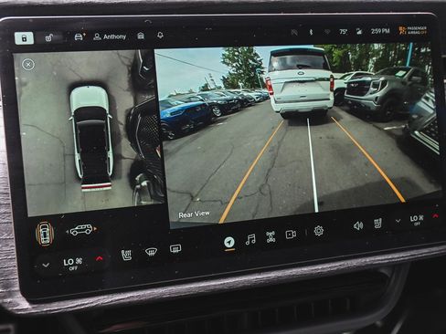 Used 2022 Rivian R1S Launch Edition image 17