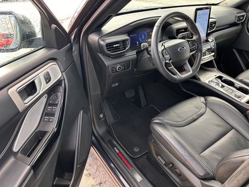 Certified 2023 Ford Explorer ST w/ Equipment Group 401A image 9