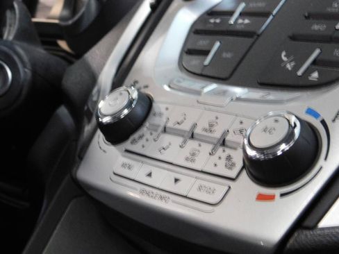 Used 2015 GMC Terrain SLT w/ Chrome Edition FWD image 16