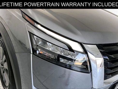 Used 2024 Nissan Pathfinder S AWD/4WD image 38
