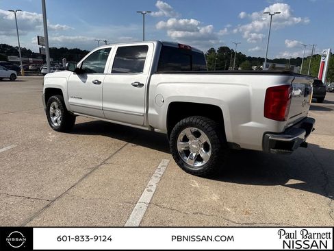 Used 2018 Chevrolet Silverado 1500 LTZ w/ Sport Package AWD/4WD image 6