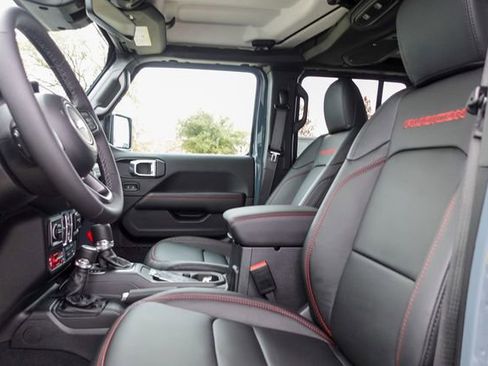 New 2026 Jeep Wrangler Unlimited Rubicon w/ Technology Group image 14