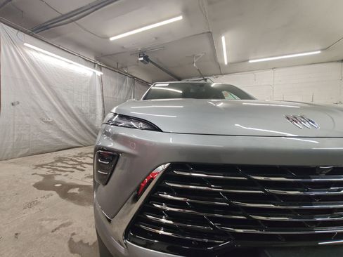 Used 2025 Buick Enclave Preferred image 34