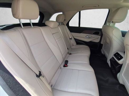 Used 2025 Mercedes-Benz GLE 350 4MATIC image 19