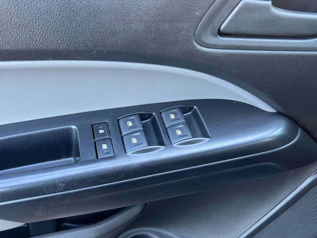 Used 2018 Chevrolet Colorado W/T RWD image 10