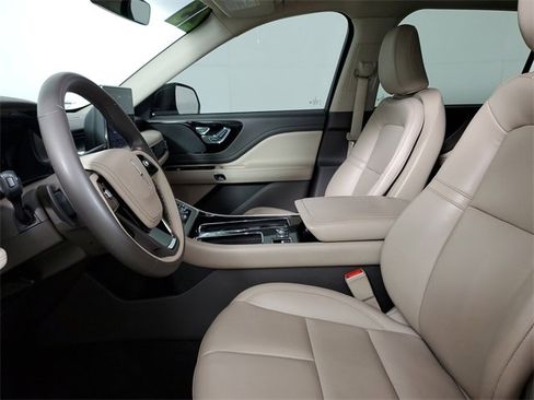 Used 2023 Lincoln Aviator 2WD image 22