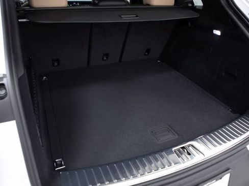 Certified 2025 Porsche Cayenne image 31