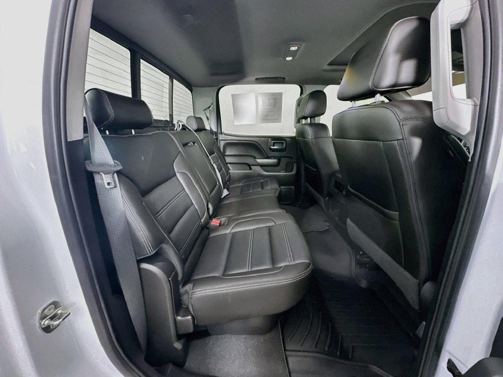 Used 2018 GMC Sierra 1500 Denali w/ Denali Ultimate Package AWD/4WD image 36