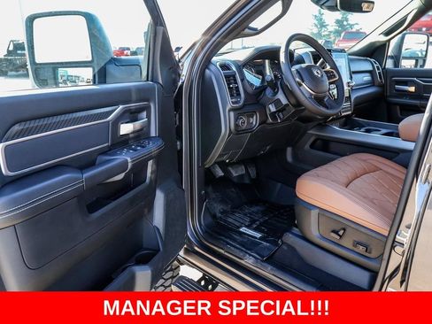 New 2025 RAM 2500 Big Horn AWD/4WD image 40