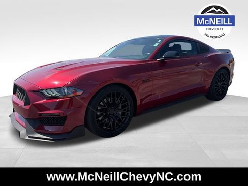 Used 2019 Ford Mustang GT Premium w/ Equipment Group 401A RWD image 3