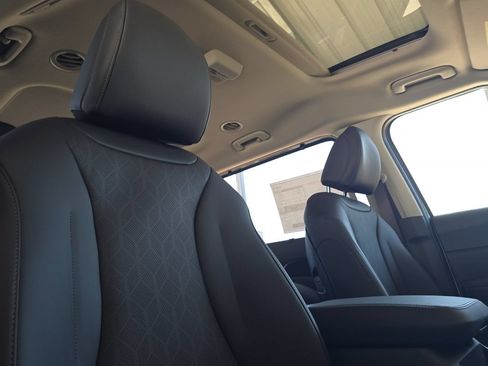 New 2026 Kia Carnival SX w/ SX Dark Edition Package FWD image 15