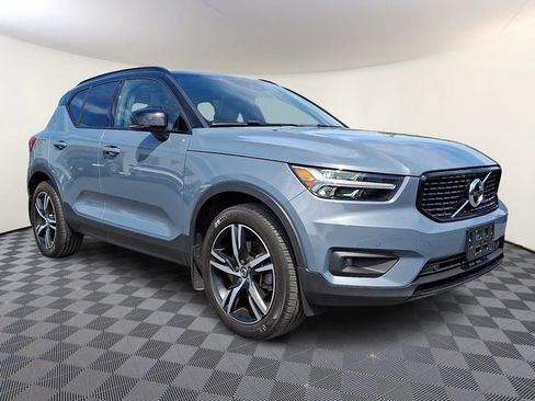 Used 2021 Volvo XC40 T5 R-Design w/ Climate Package AWD/4WD image 1