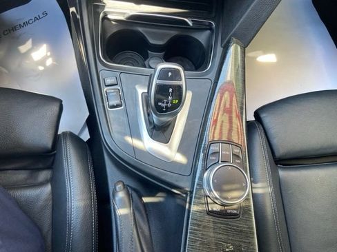 Used 2018 BMW 330i xDrive Sedan AWD/4WD image 13