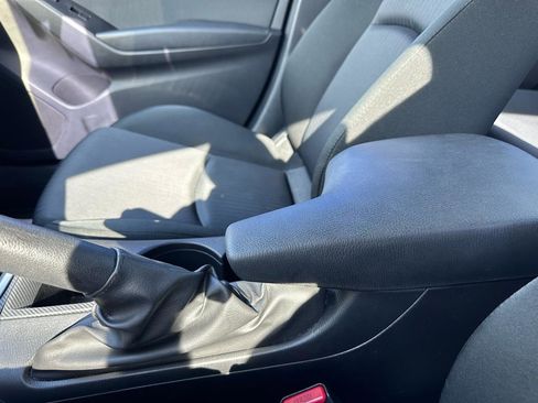Used 2014 MAZDA MAZDA3 i Sport FWD image 34