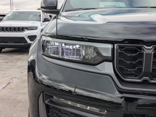 New 2026 Jeep Grand Cherokee Limited w/ Limited Altitude Package RWD image 10