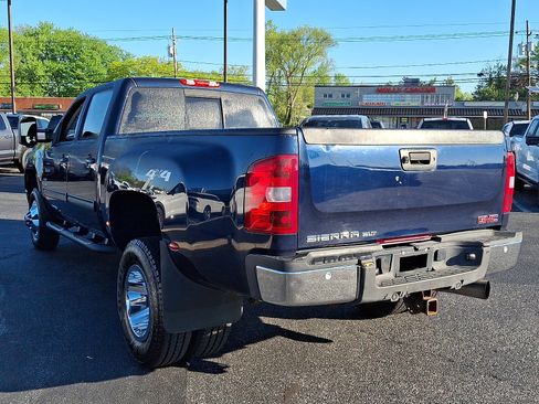 Used 2009 GMC Sierra 3500 SLT w/ SLT Convenience Package AWD/4WD image 4