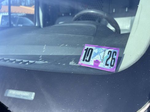 Used 2015 Ford Transit 250 250 3dr SWB Low Roof Cargo Van image 10