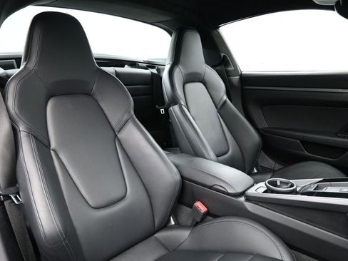 Certified 2021 Porsche 911 Targa 4S image 25