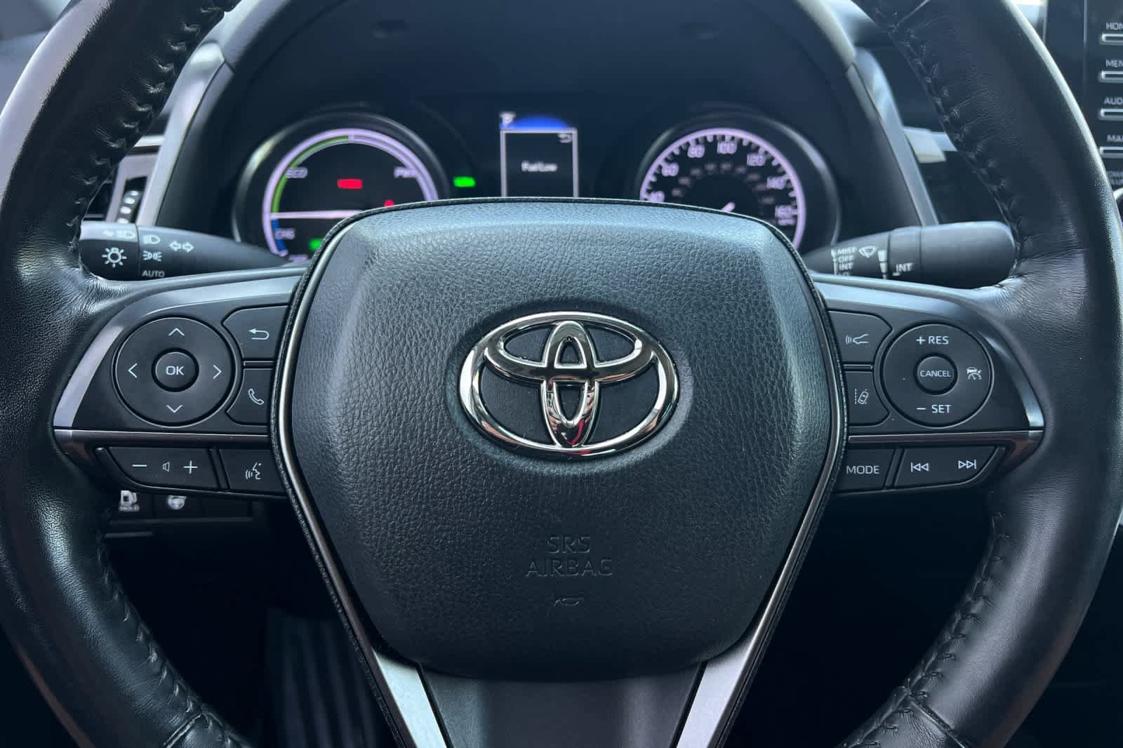 Used 2022 Toyota Camry SE w/ Cold Weather Package FWD image 33