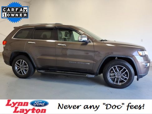 Used 2019 Jeep Grand Cherokee Limited w/ Trailer Tow Group IV image 2