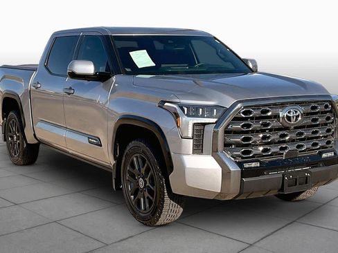 Used 2024 Toyota Tundra Platinum AWD/4WD image 3