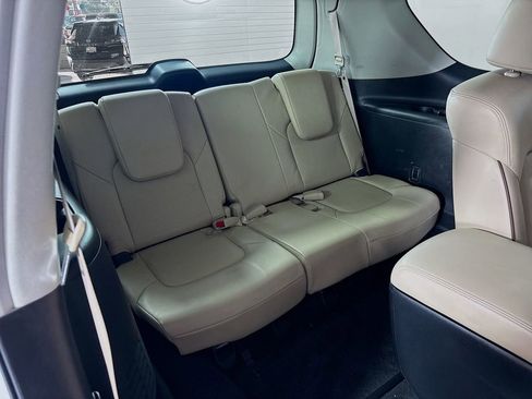 Used 2020 Nissan Armada Platinum w/ Captain's Chairs Package RWD image 29