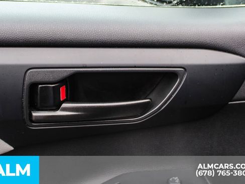 Used 2023 Toyota Highlander L image 38