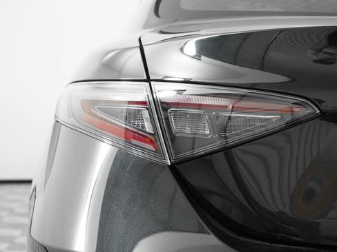 New 2025 Alfa Romeo Giulia Base w/ Driving Assist Package image 20