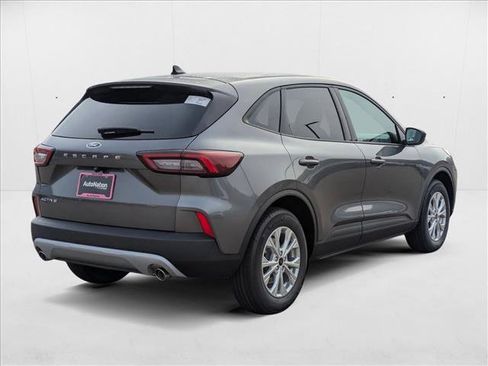New 2025 Ford Escape Active w/ Cold Weather Package image 2