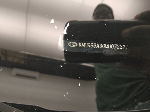 Used 2021 Hyundai Venue SE FWD image 33