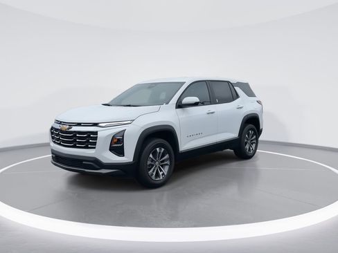 New 2026 Chevrolet Equinox LT FWD image 4