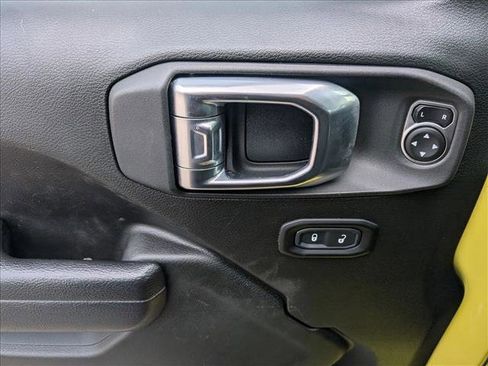 Used 2023 Jeep Wrangler Sport S image 14