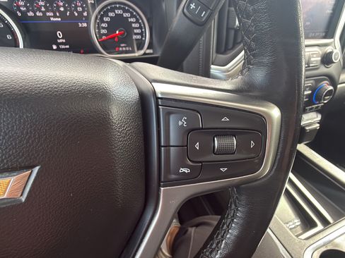 Used 2021 Chevrolet Silverado 1500 LTZ w/ LTZ Premium Package AWD/4WD image 26