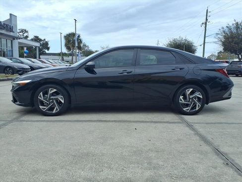 Used 2025 Hyundai Elantra Sport image 27