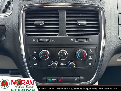 Used 2015 Dodge Grand Caravan SXT image 20