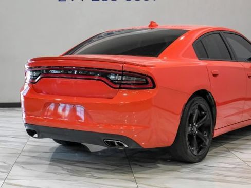 Used 2017 Dodge Charger R/T RWD image 13