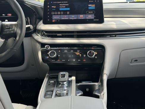 New 2027 INFINITI QX60 Luxe w/ Cargo Package FWD image 15